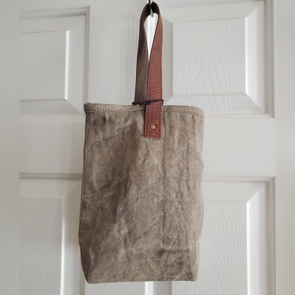 NWT Mona B Up-Cycled Canvas 2 Bottle Wine Bag Carrier Both Ways - Picture 5 of 7